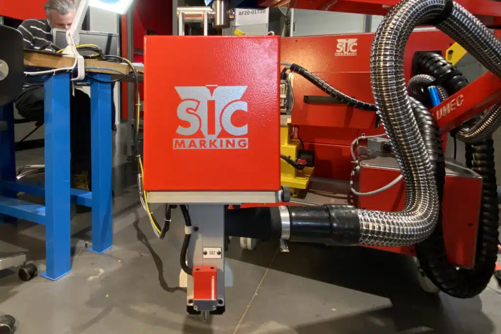 Marquage assisté par un cobot sur ligne de production