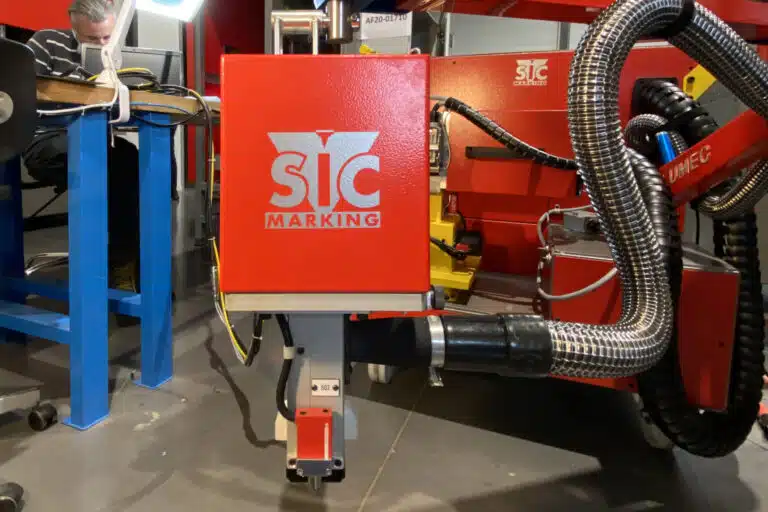 Marquage assisté par un cobot sur ligne de production