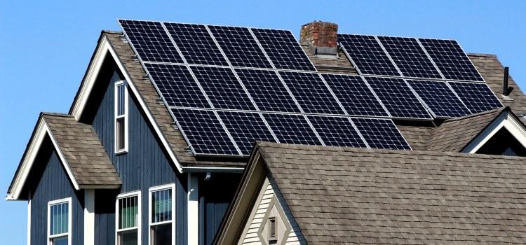 Marquage laser dans l’industrie de l’énergie solaire : identification et traçabilité des panneaux