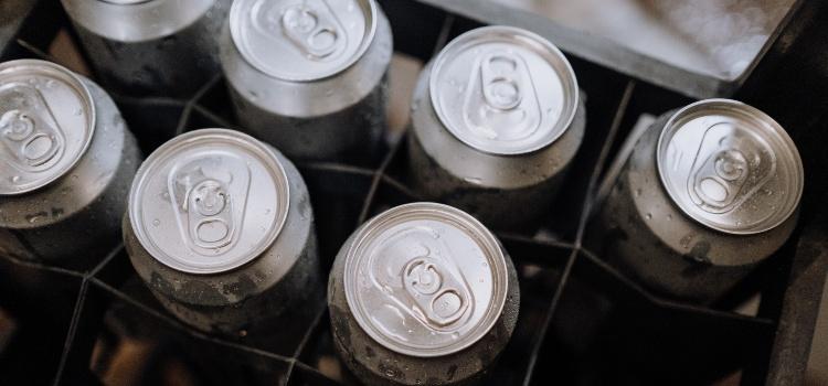 Marquage laser de canettes de boissons